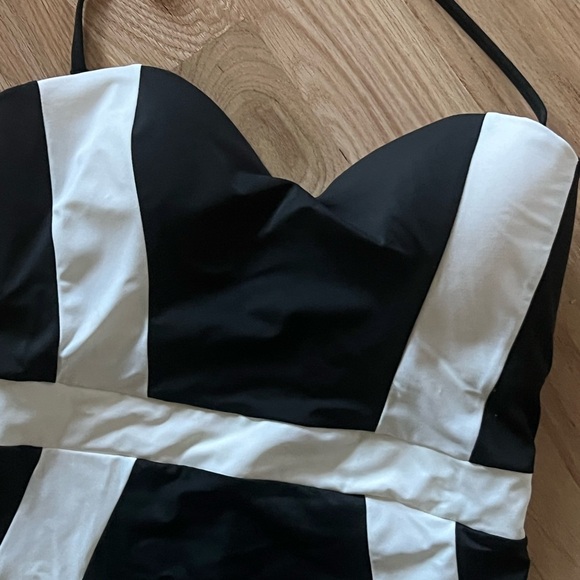 Adore Me Leenah Contour One-Piece Swimsuit Black White Band Size Large - Picture 2 of 5